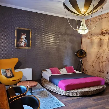 Kot Pocztowy Apartamento *