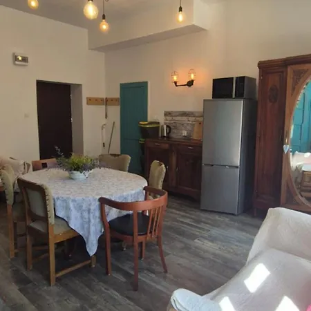 Kot Pocztowy Apartment Długopole-Zdrój