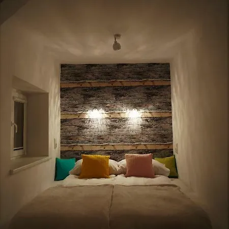 Kot Pocztowy Apartment *