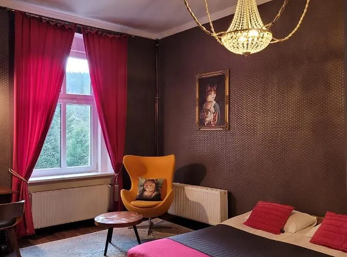 Kot Pocztowy Apartamento Długopole-Zdrój